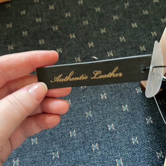 Leather Heels - Picture 6 of 7